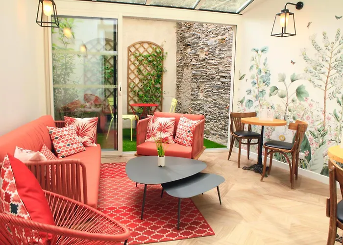 Logis Hotels- Hotel Marguerite D'Anjou Angers Chateau